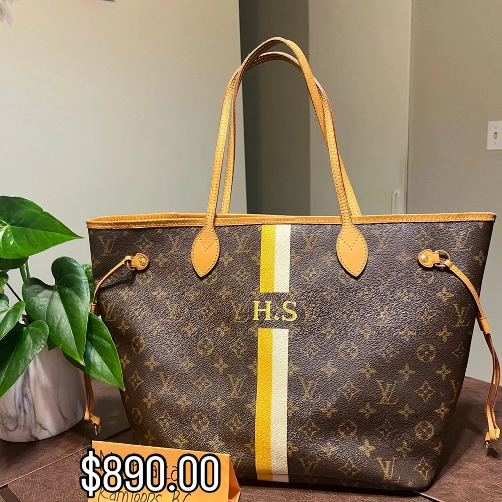 Louis Vuitton Neverfull MM - Picture 6 of 17